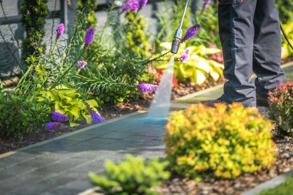 Cost of Sidewalk Pressure Washing in Edison