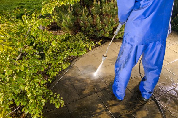 Cost of Hardscape Cleaning in Edison