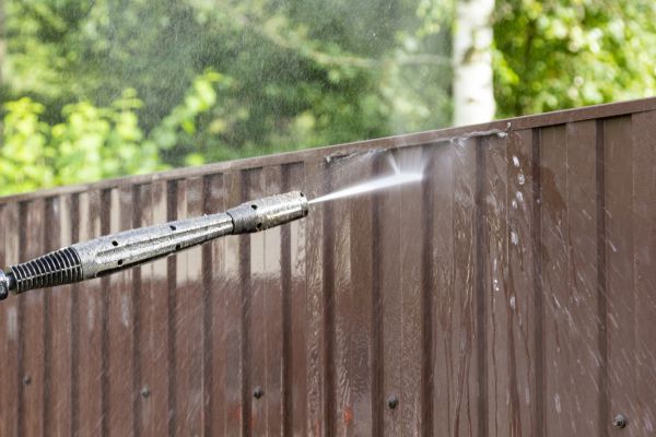 Cost of Vinyl Fence Cleaning in Edison