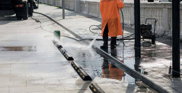 Cost of Parking Lot Pressure Washing in Edison