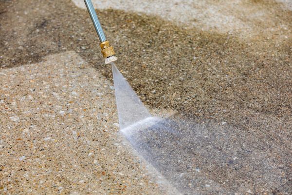Cost of Driveway Pressure Cleaning in Edison