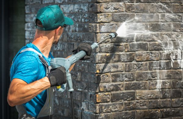 Cost of Brick Wall Cleaning in Edison