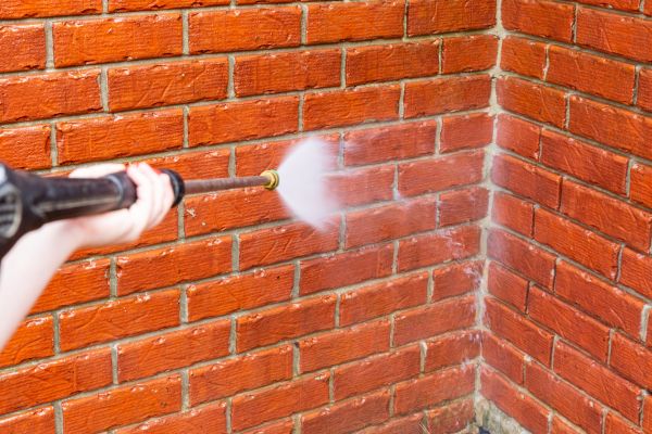 Cost of Brick Pressure Cleaning in Edison