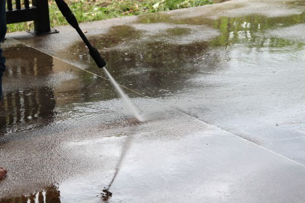 Cost of Concrete Deck Cleaning in Edison
