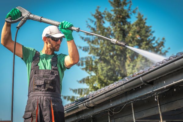 Cost of Gutter Jetting in Edison