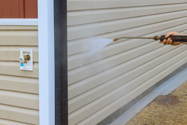 Cost of Townhouse Exterior Cleaning in Edison