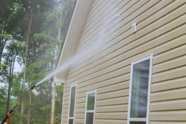 Cost of Home Siding Cleaning in Edison