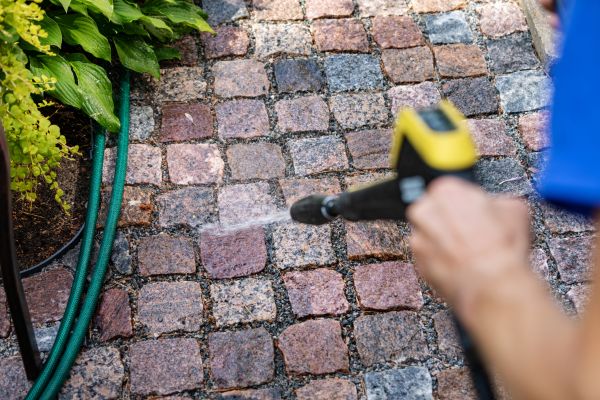 Cost of Paver Sidewalk Cleaning in Edison