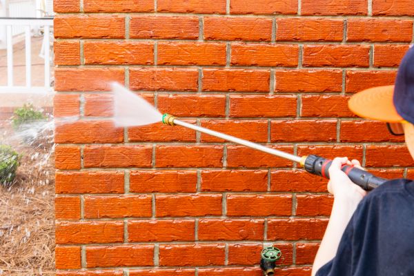 Cost of Wall Pressure Washing in Edison
