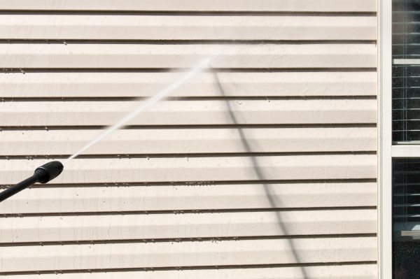 Cost of Apartment Power Washing in Edison